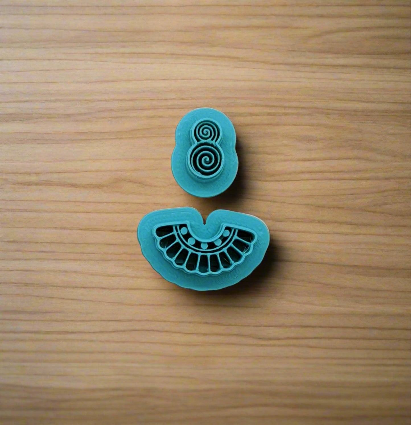 2-Piece, Swirl Handle Scalloped Fan Cookie Cutter Set Ideal for Cookies, Ceramics, Pottery, Polymer Clay, Fondant & More