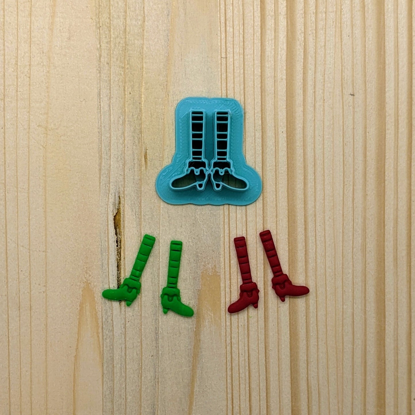 Lady Elf Legs and Heels Cutter