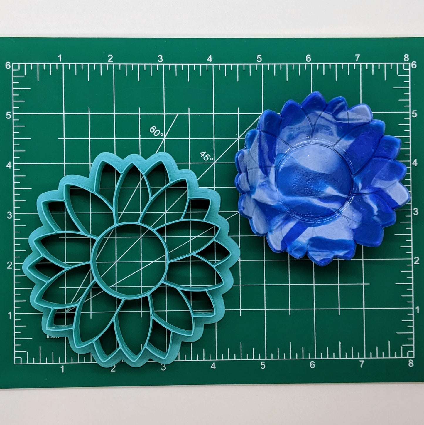 Sunflower Cookie Cutter - Ideal for Cookies, Ceramics, Pottery, Polymer Clay, Fondant & More