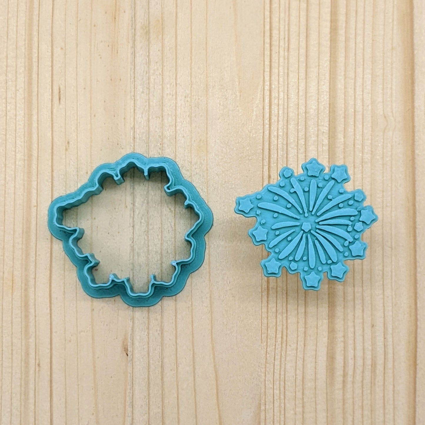 Firework Starburst Stamp & Cutter Set for Cookies, Ceramics, Pottery, Polymer Clay, Fondant - Multi-Medium Craft & Baking Tool
