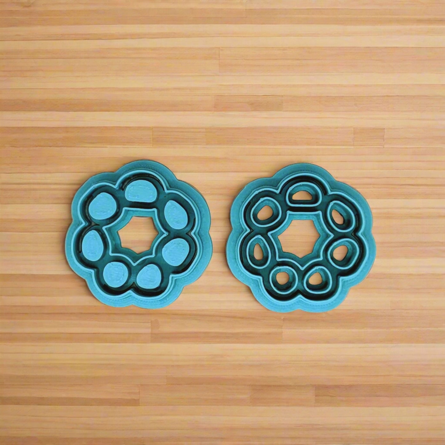 Organic Circles Hoop, 2 Piece Cutter Set for Cookies, Ceramics, Pottery, Polymer Clay, Fondant - Multi-Medium Craft & Baking Tool