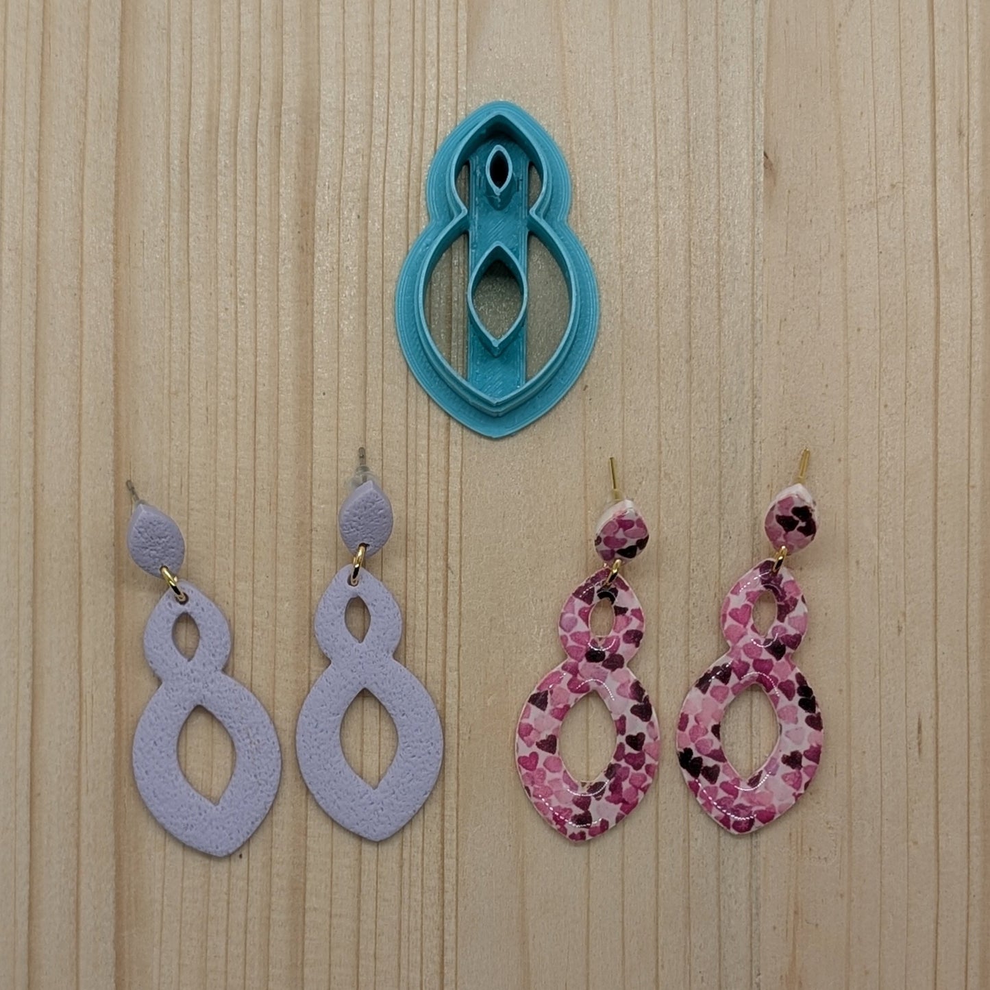 Figure Eight Teardrops Hoop Cutter: Ideal for Ceramics, Pottery, Polymer Clay, and Fondant