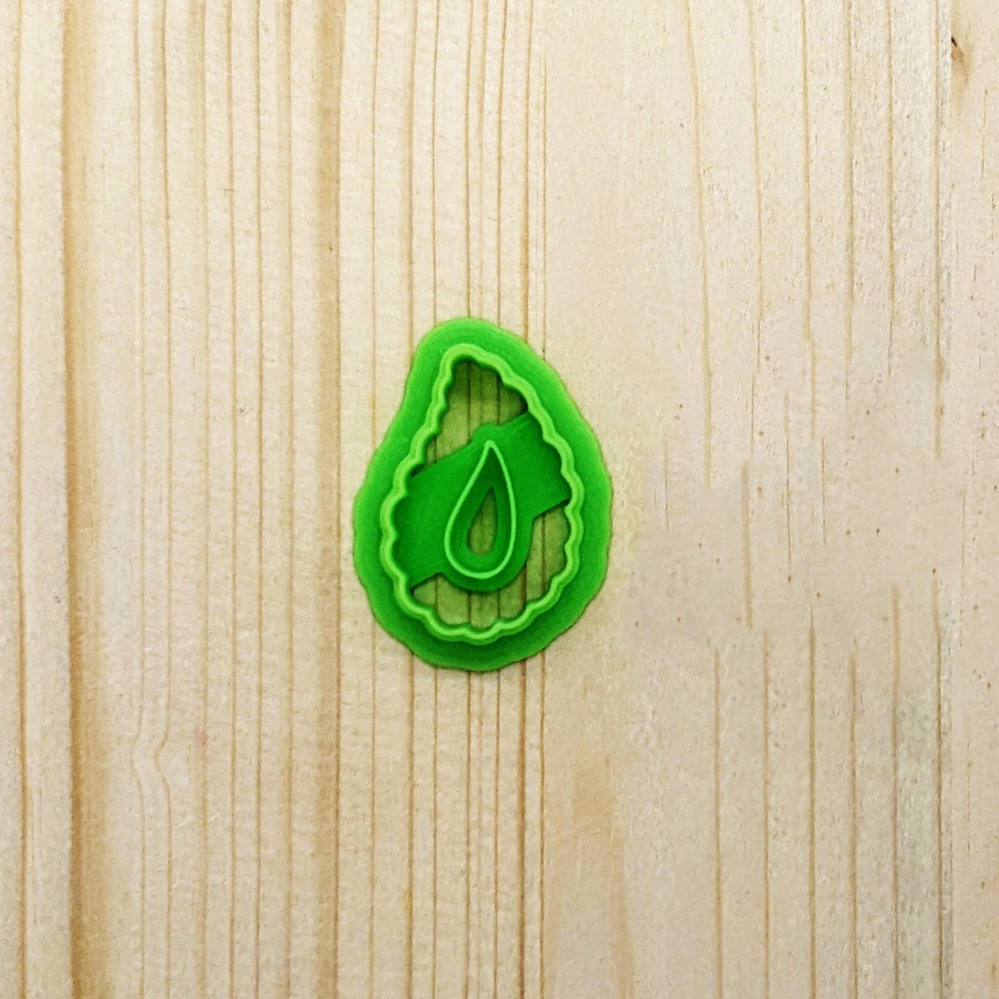 Scalloped Paisley Hoop Cookie Cutter: Ideal for Cookies, Ceramics, Pottery, Polymer Clay, and Fondant