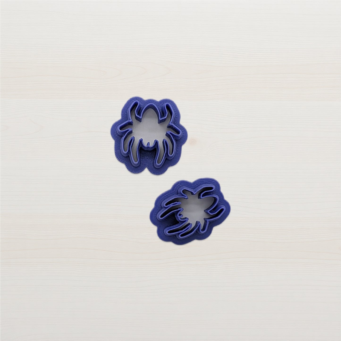 Black Widow Spider Cookie Cutter – 2 Style Options | Outline Design for Cookies, Clay, Fondant & Ceramics | Multi-Medium Craft Tool