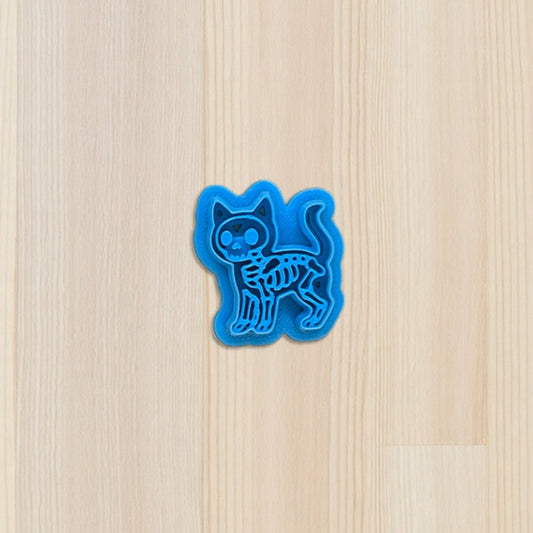Cat Skeleton Cookie Cutter: Ideal for Cookies, Ceramics, Pottery, Polymer Clay, Fondant - Multi-Medium Craft & Baking Tool