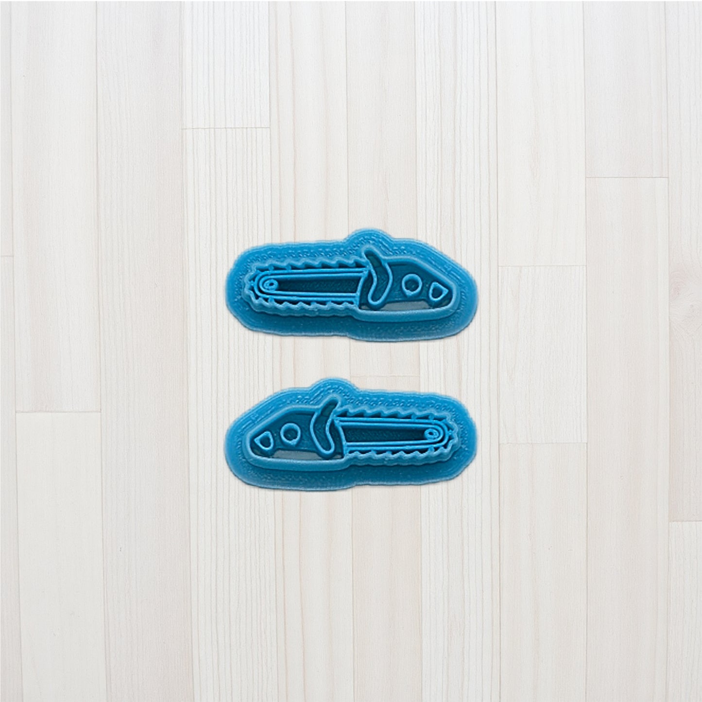 Chainsaw Cookie Cutter - Style B: Ideal for Cookies, Ceramics, Pottery, Polymer Clay, Fondant - Multi-Medium Craft & Baking Tool