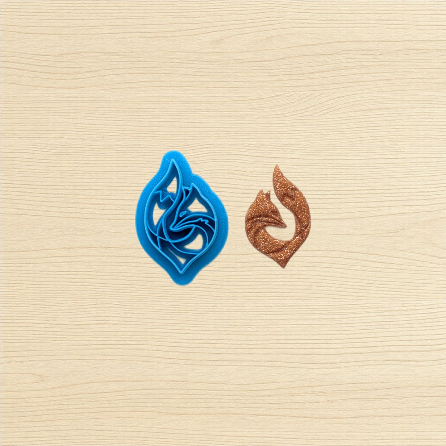 Cozy Curled Fox Hoop Cutter for Cookies, Ceramics, Pottery, Polymer Clay, Fondant - Multi-Medium Craft & Baking Tool