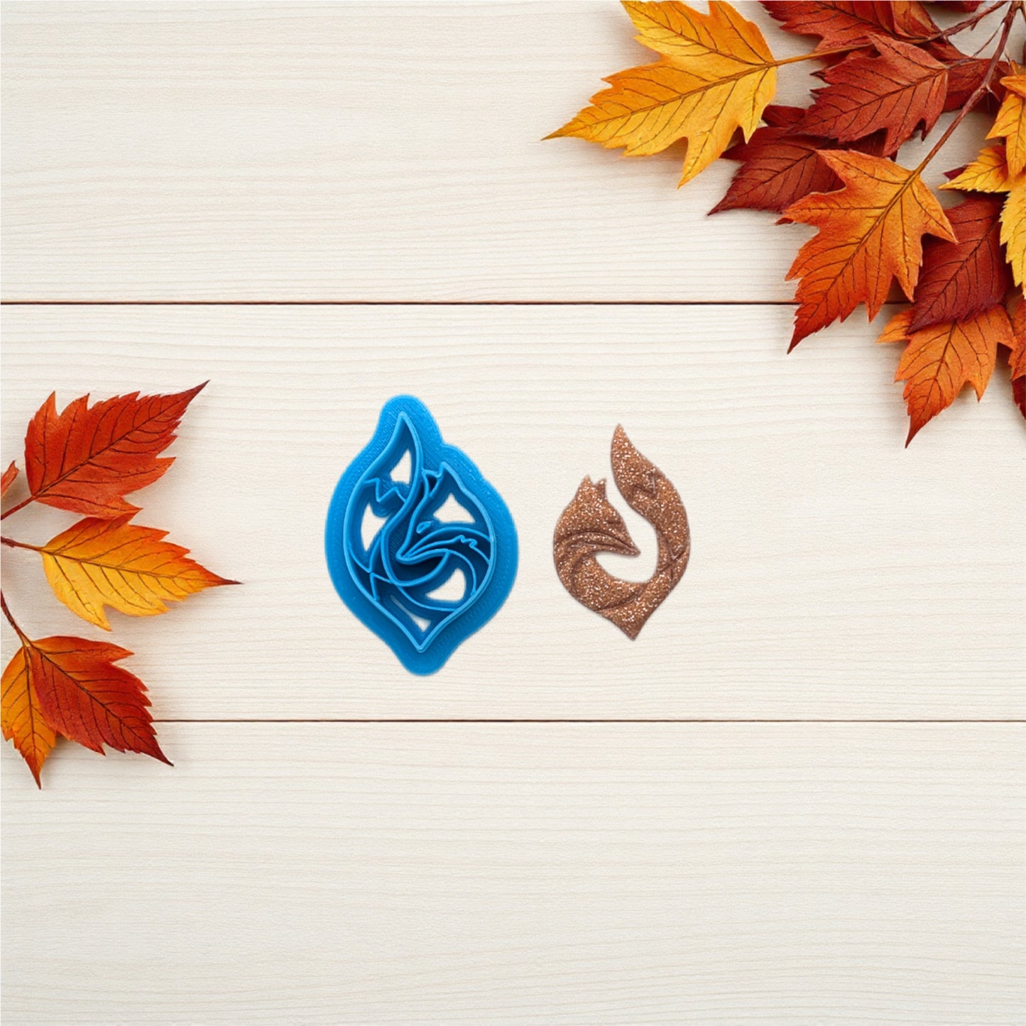 Cozy Curled Fox Hoop Cutter for Cookies, Ceramics, Pottery, Polymer Clay, Fondant - Multi-Medium Craft & Baking Tool