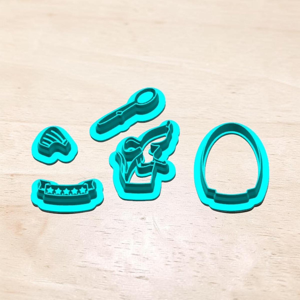 Mouse Chef cutter set with chef mouse, spoon, chef hat, star banner and oval base for cookies, polymer clay, fondant, pottery and ceramics
