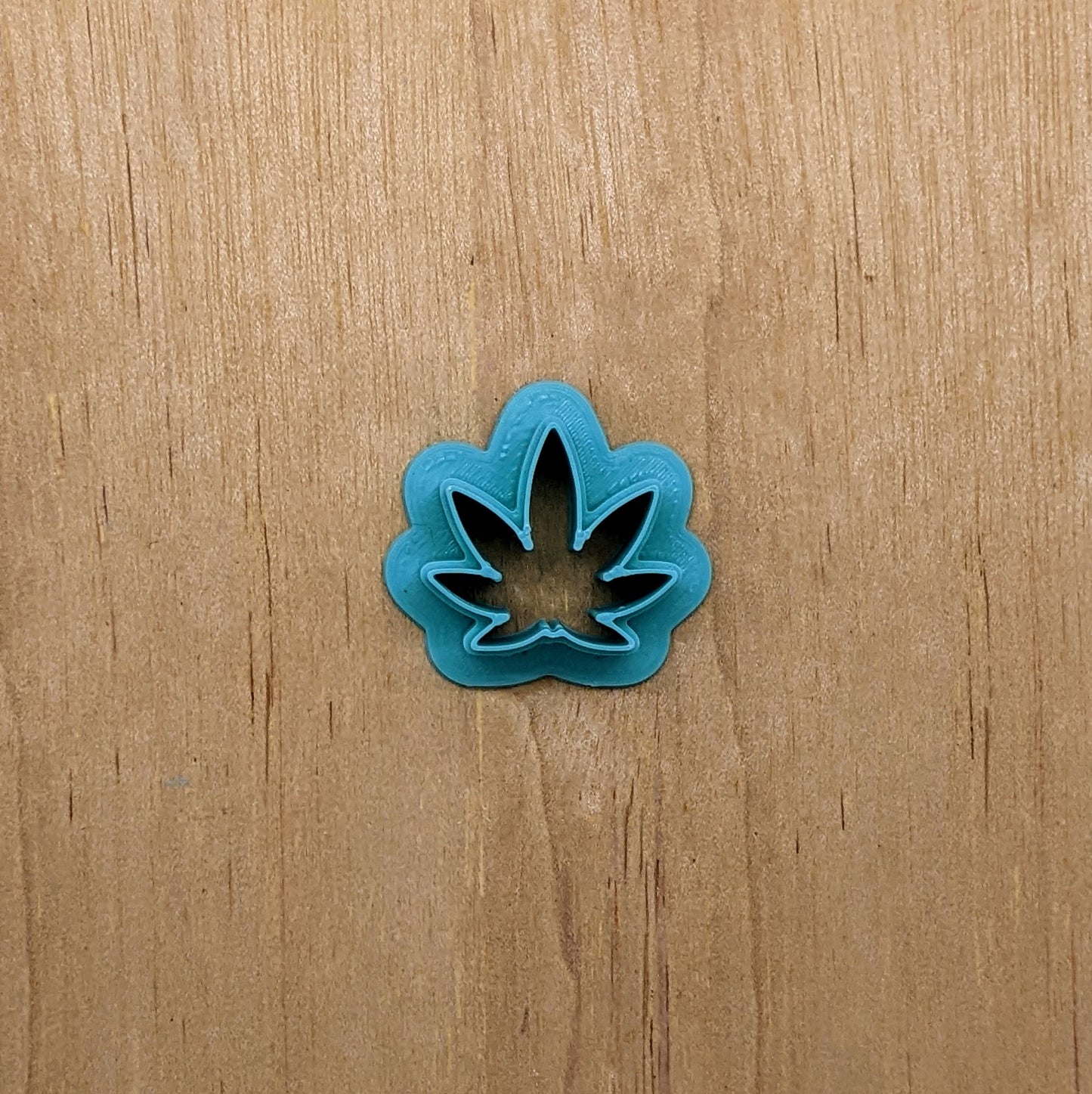 Cannabis Leaf Cookie Cutter Ideal for Cookies, Ceramics, Pottery, Polymer Clay, & Fondant | Style B