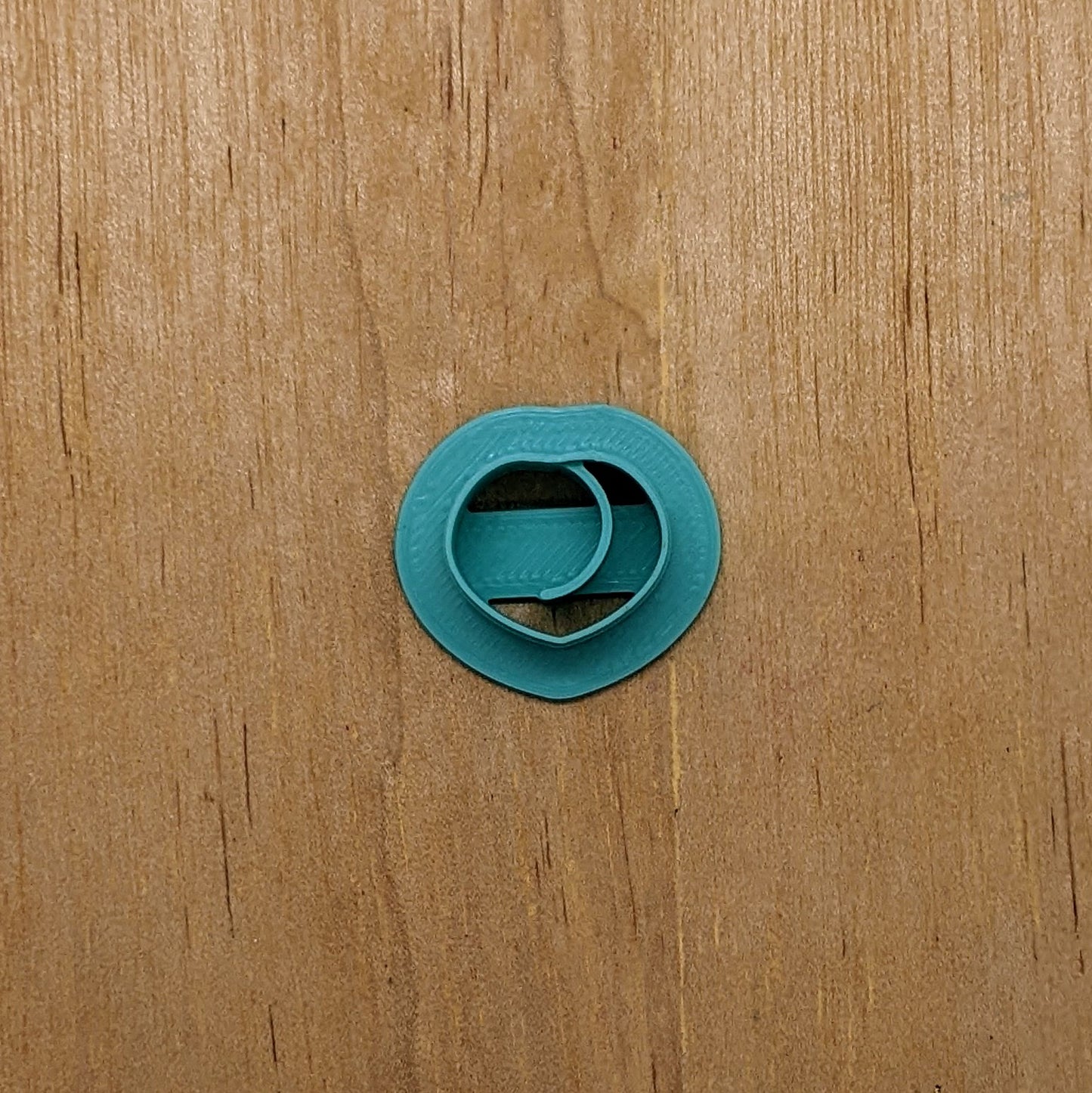 Peach Fruit Cookie Cutter - Ideal for Ceramics, Pottery, Cookies, Polymer Clay, Fondant, and More