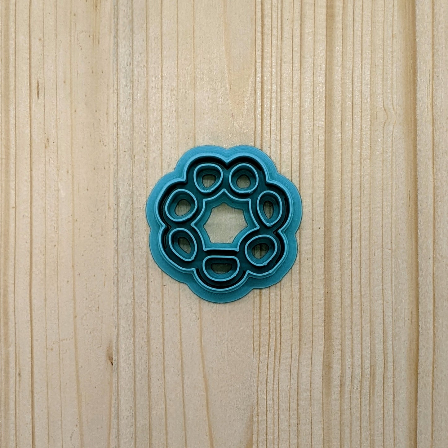 Organic Circles Hoop, 2 Piece Cutter Set for Cookies, Ceramics, Pottery, Polymer Clay, Fondant - Multi-Medium Craft & Baking Tool