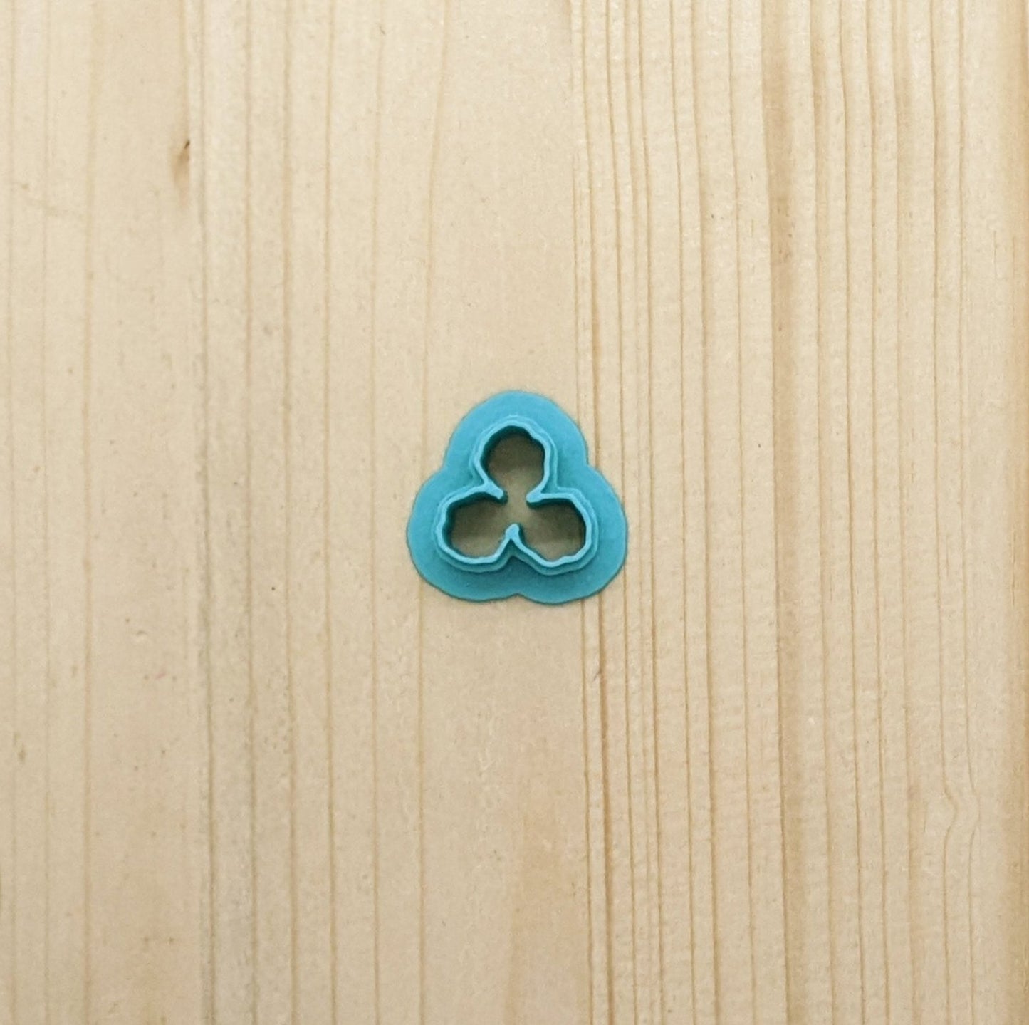 Poppy Flower Petals Fondant Cutter: Ideal for Ceramics, Pottery, Polymer Clay, and Fondant