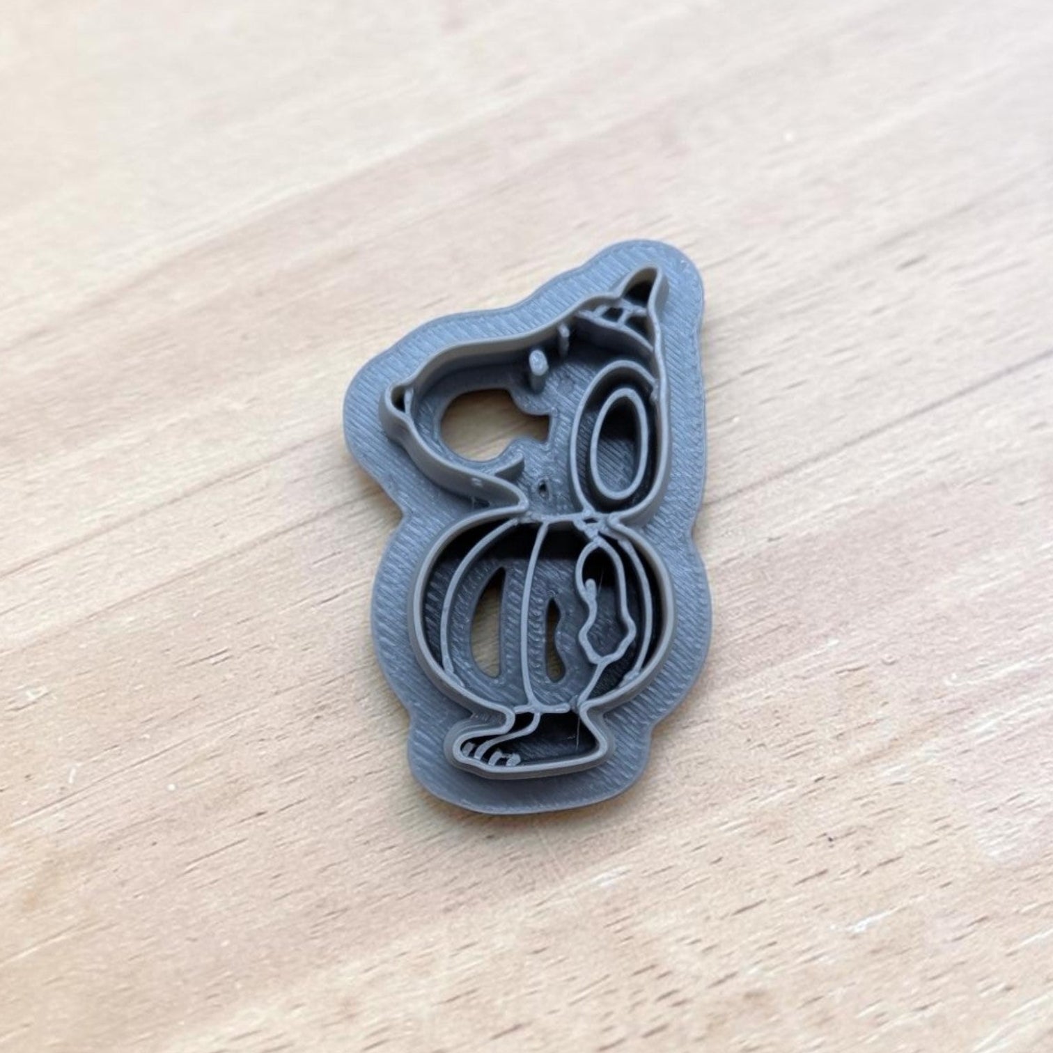 Snoopy pumpkin cookie cutter – handmade 3D printed tool for polymer clay, fondant, and ceramic projects.