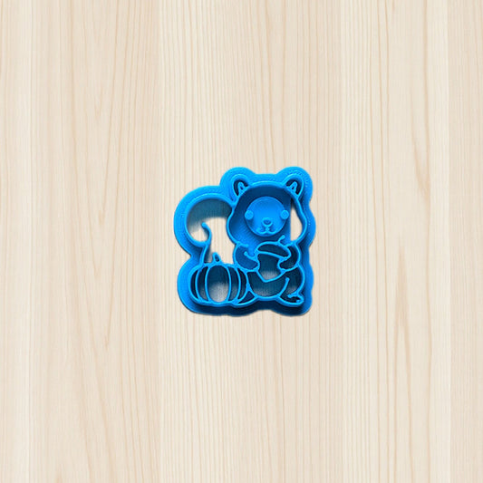 Harvest Nutty Hugger Squirrel Cutter Cookie Cutter: Ideal for Cookies, Ceramics, Pottery, Polymer Clay, and Fondant