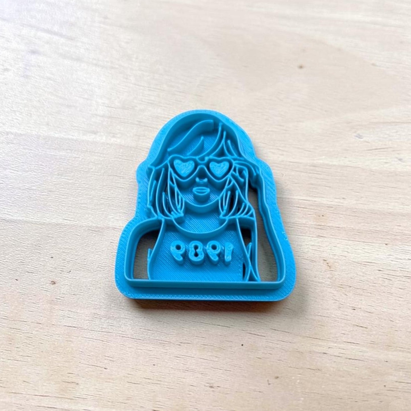 1989 Era‑inspired tank top bust cookie cutters featuring heart‑shaped sunglasses design, mirrored set for symmetrical crafts and baking — perfect for cookies, fondant, pottery, ceramics, and polymer clay.