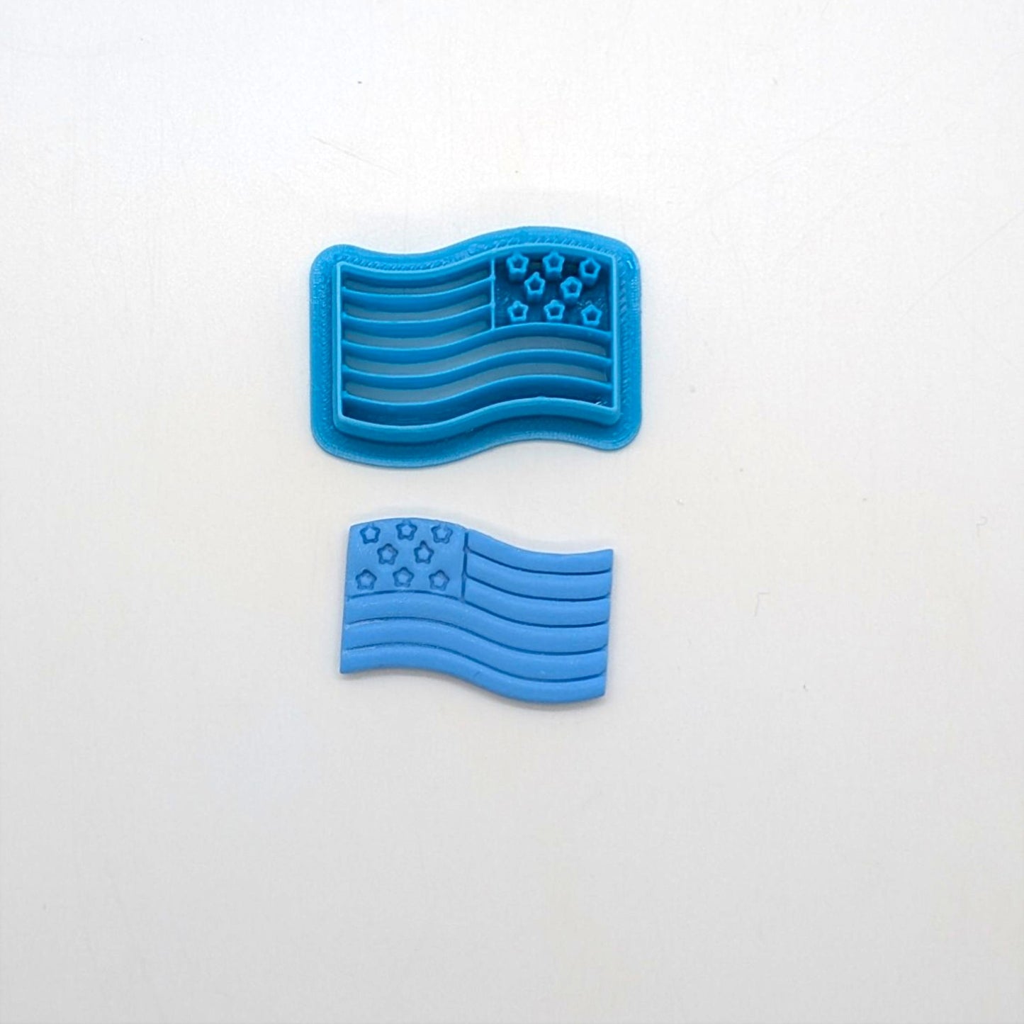 Waving USA Flag Cookie Cutter for Cookies, Ceramics, Pottery, Polymer Clay, Fondant - Multi-Medium Craft & Baking Tool
