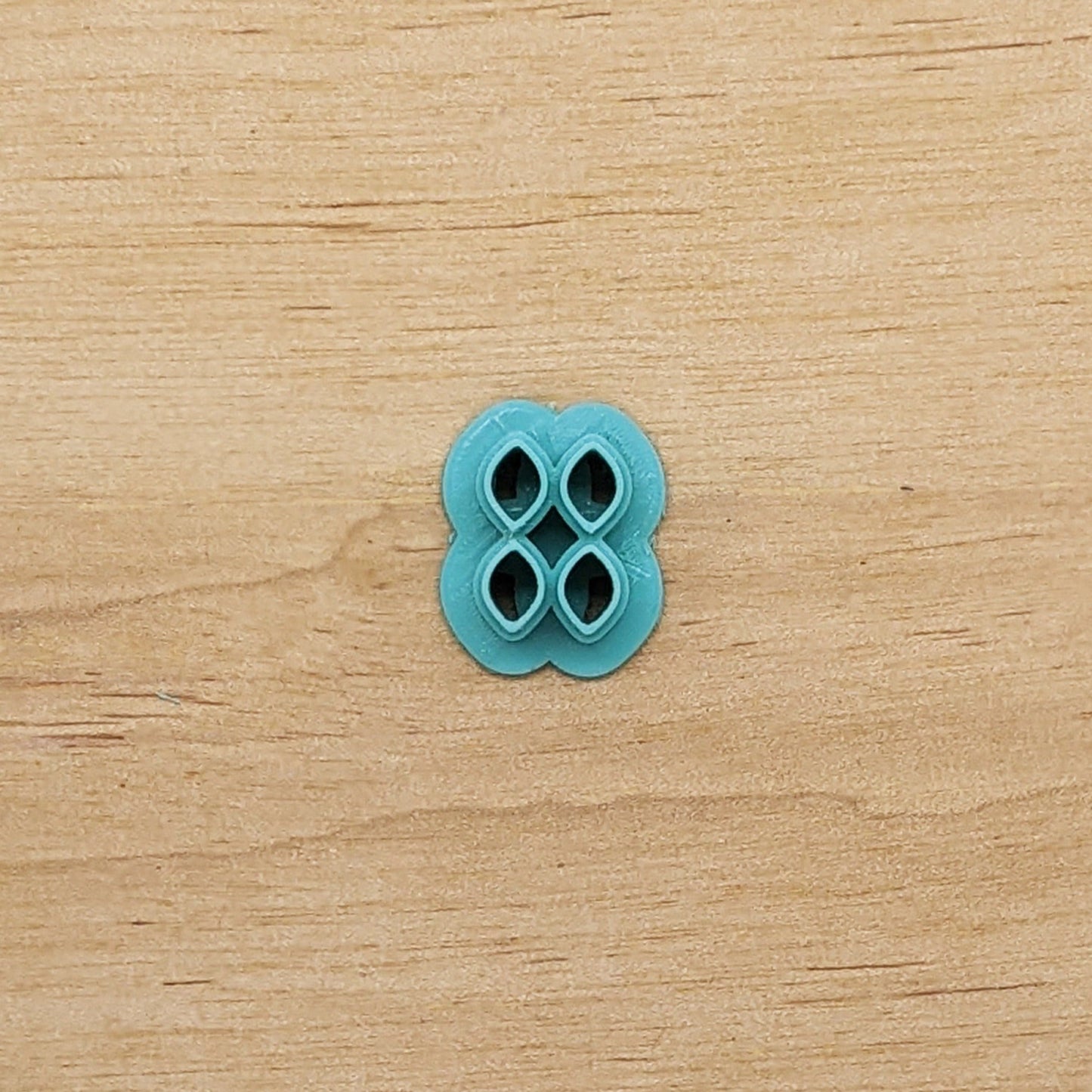 4 Leaves Multi Cutter