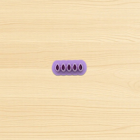 5 Christmas Light Bulbs Multi-Cutter: Ideal for Ceramics, Pottery, Polymer Clay, and Fondant