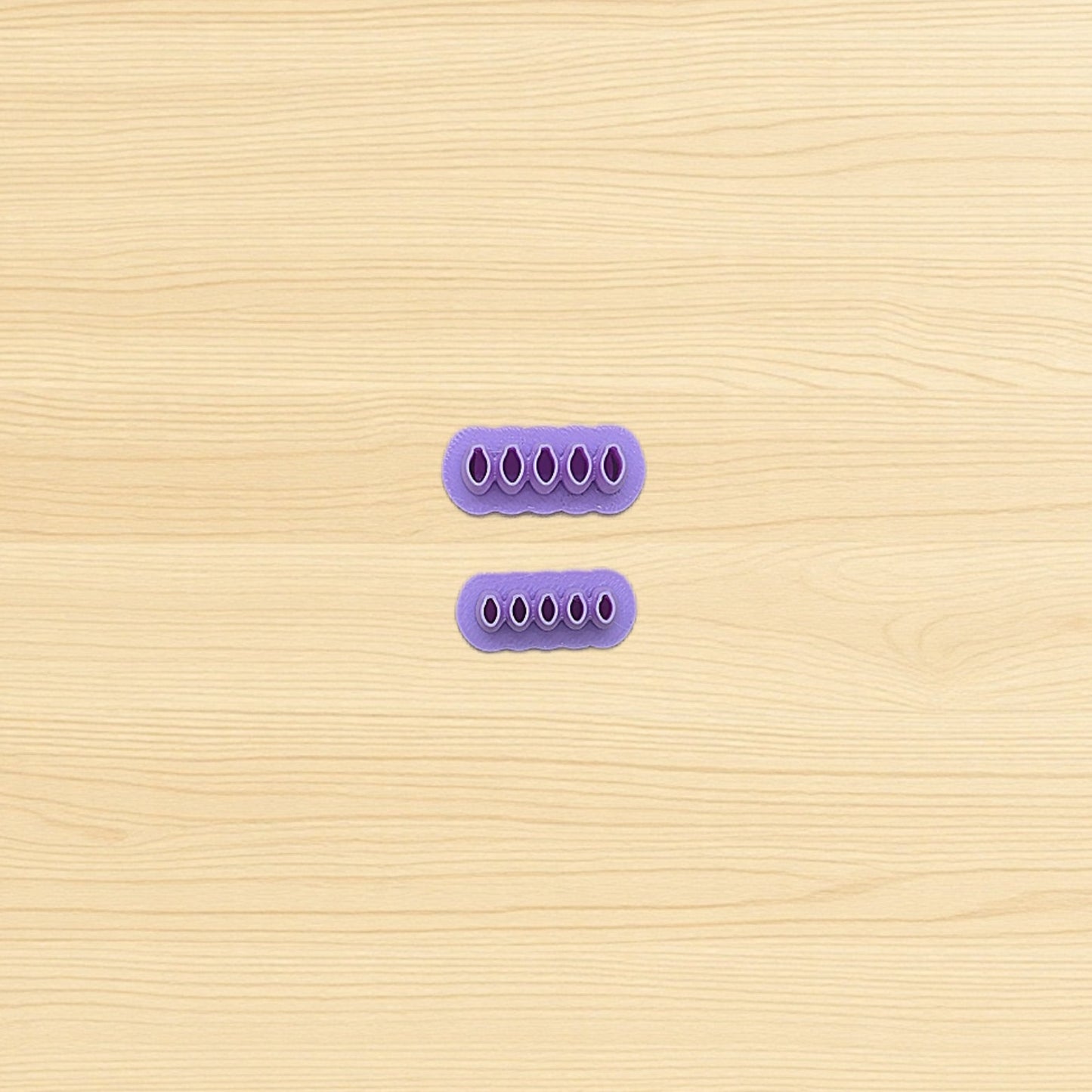 5 Christmas Light Bulbs Multi-Cutter: Ideal for Ceramics, Pottery, Polymer Clay, and Fondant