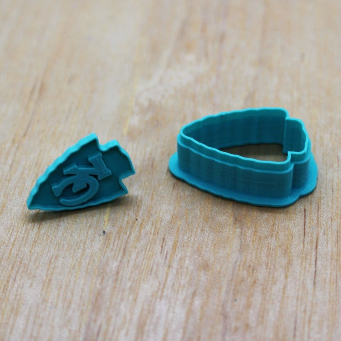 Kansas City Chiefs Arrowhead Cookie Cutter & Stamp Set: Versatile Tool for Cookies, Ceramics, Pottery, Fondant, and More